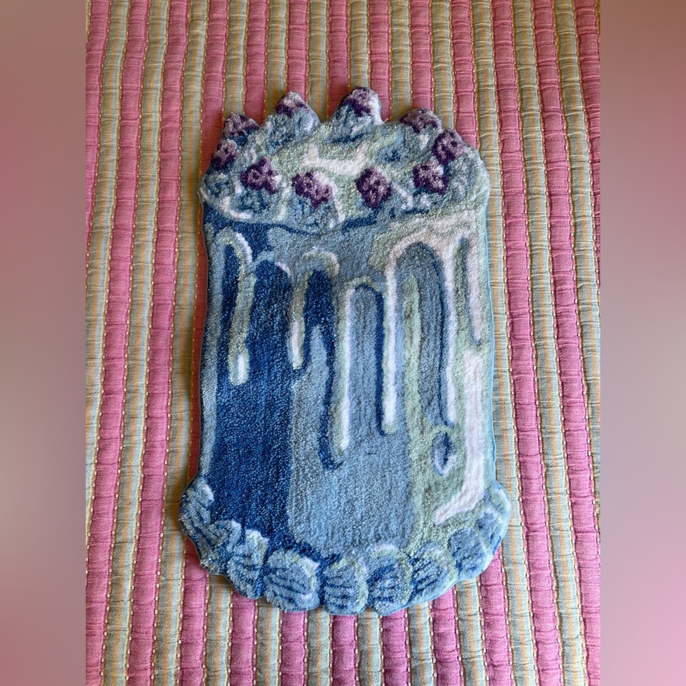 Original cake 🎂 tufted rug by Chrissy Crater 🩵💜